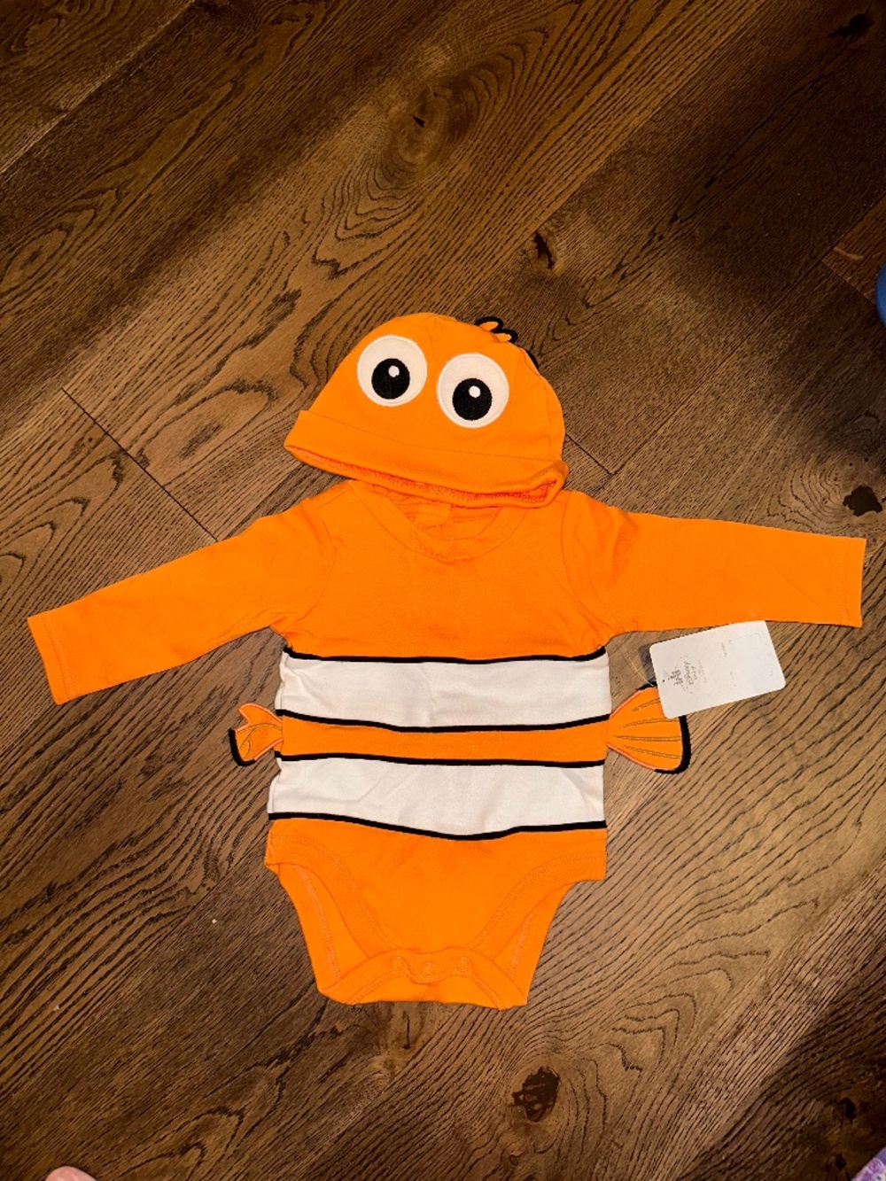 New Disney Nemo Costume 3-6 months